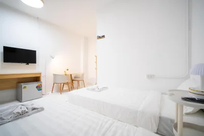 Camera Doppia con Letti Singoli — ZJ House Phuket Town